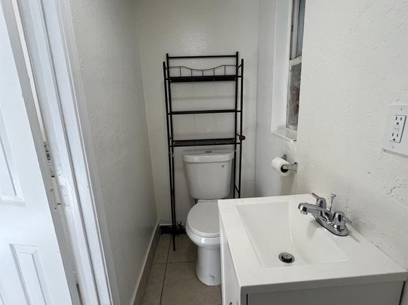 bakersfield-california-18890034 picture