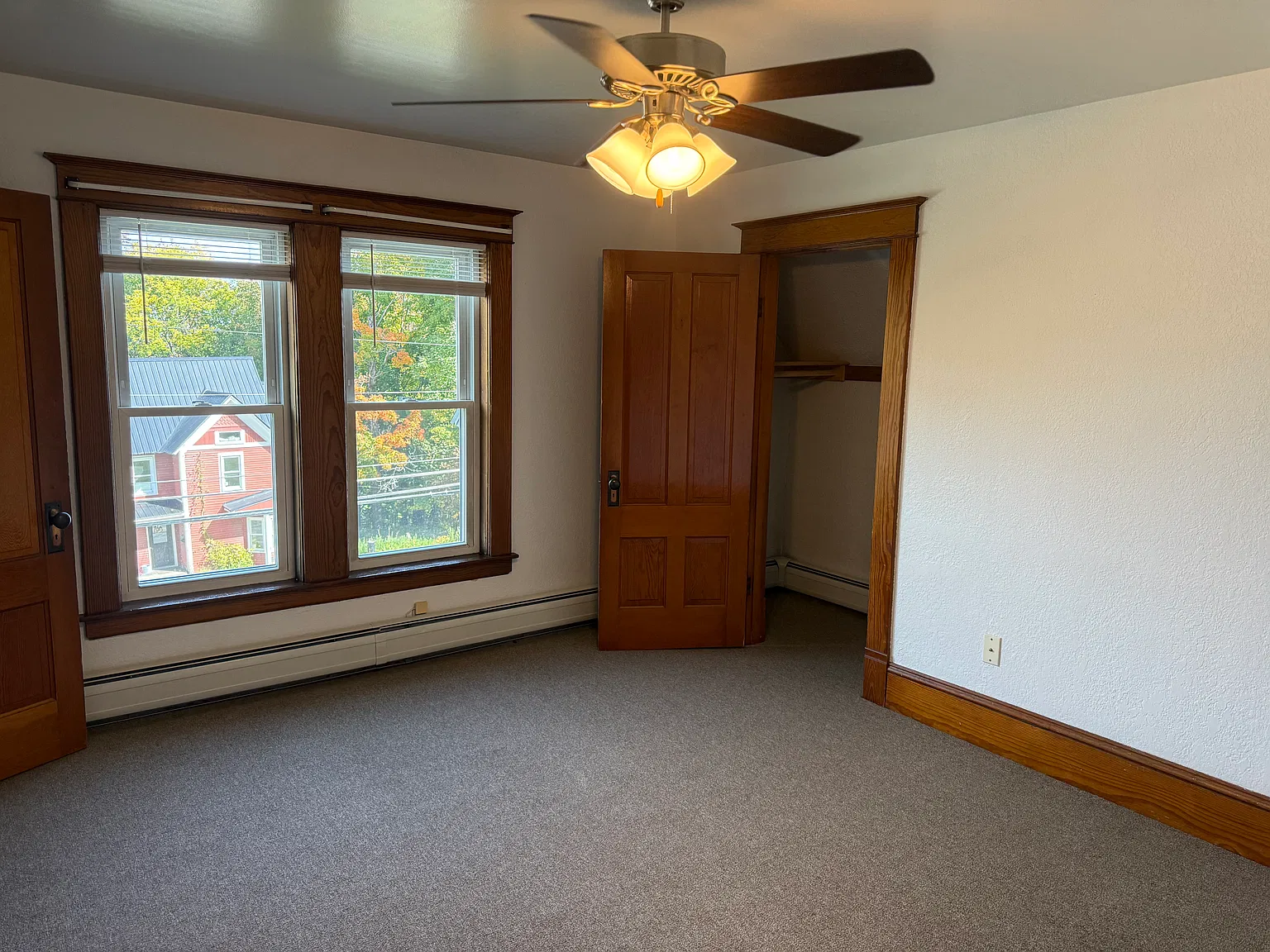 2 bed, 1000 sqft, $1,695 — Photo 4