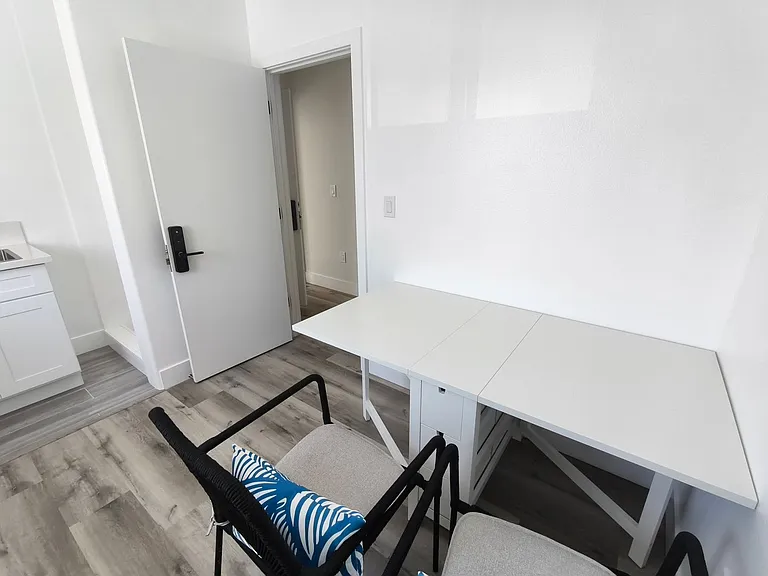 3020 S Normandie Ave — Photo 22