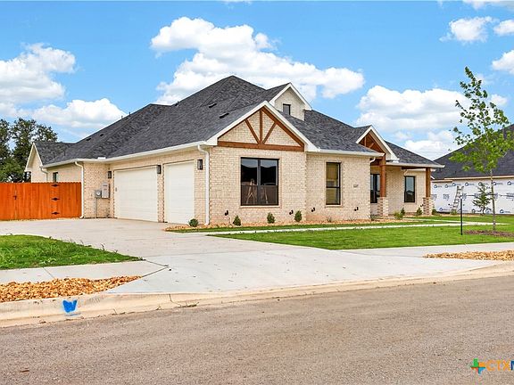 2nd image of 1607 Hunt Dr