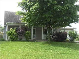 1st image of 190 Hillside Dr