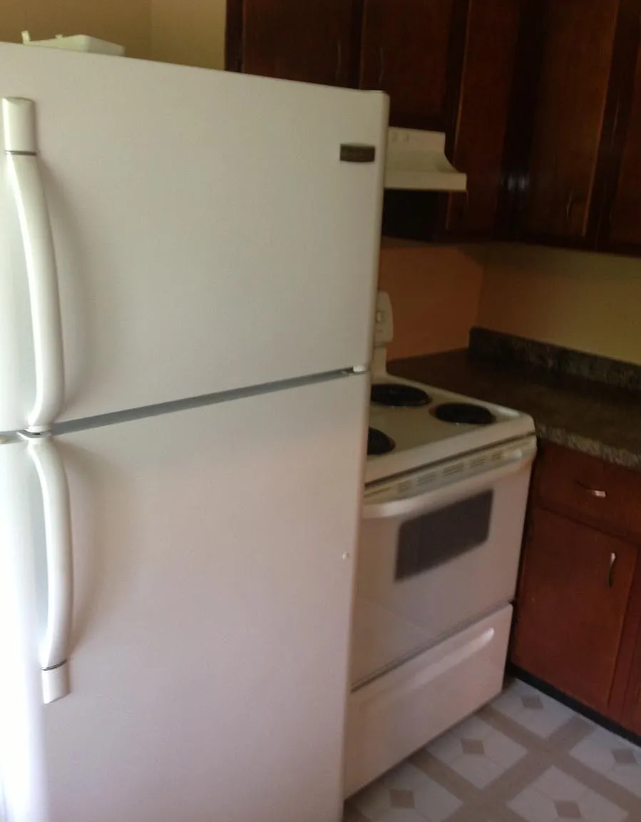 2 bed, 806 sqft, $1,145 — Photo 2