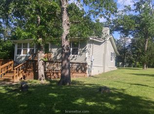 9251 E Clyde Acord Rd, Franklin, TX 77856