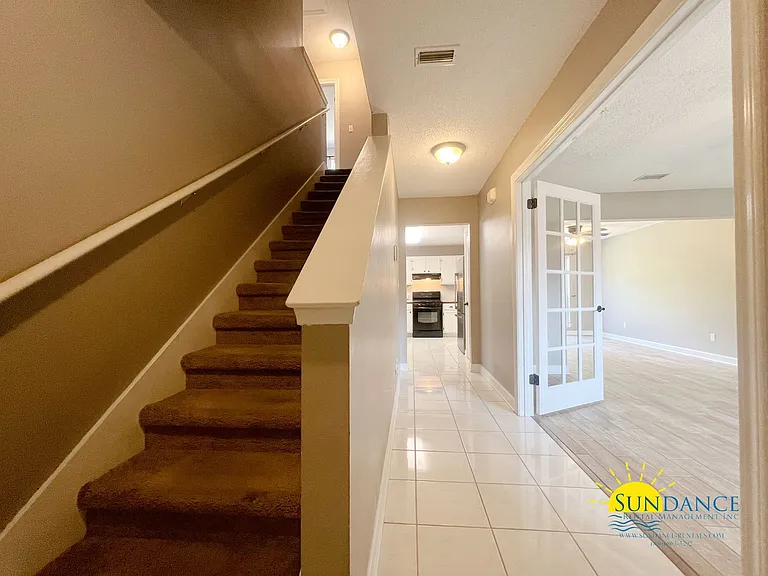 453 Forest Glen Pl — Photo 11