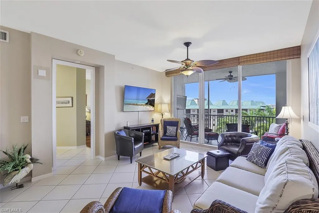 3 bed, 3.0 bath, 1760 sqft, $11,500 — Photo 4