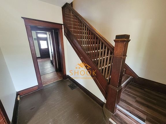 3rd image of 104 S 7th St