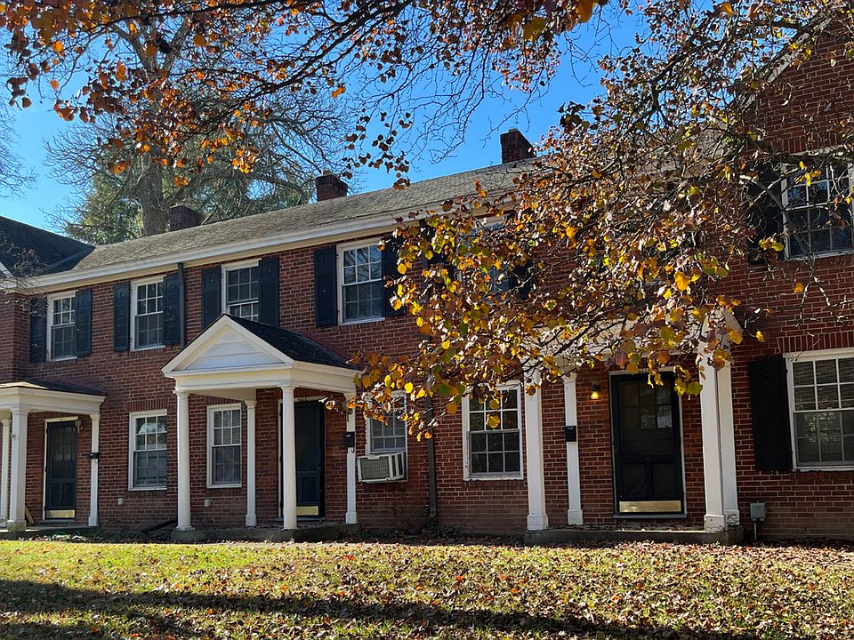 The Mid Terrace of Mariemont 3909 Beech St Cincinnati OH Zillow