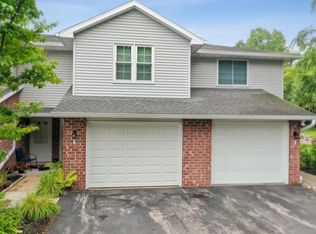 2571 Telluride Trl APT E, Green Bay, WI 54313