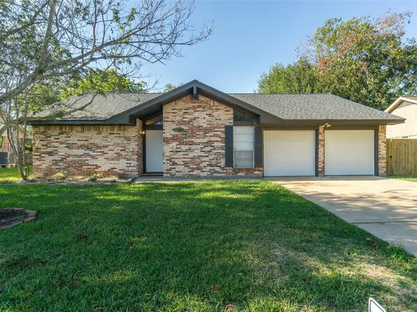 2119 Williamsburg Ct S, League City, TX 77573