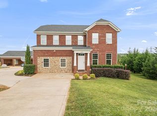 2038 Whiteners Farm Rd, Lincolnton, NC 28092