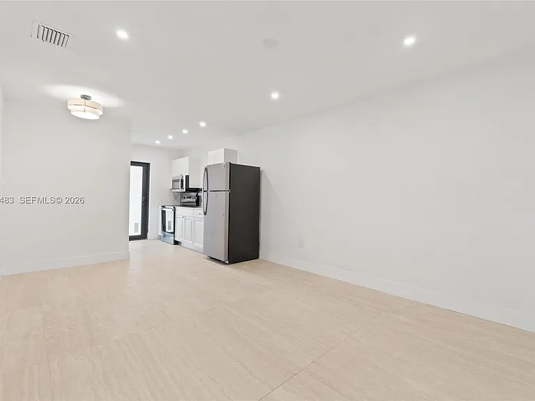 2440 SW 3rd St #2 — Photo 3