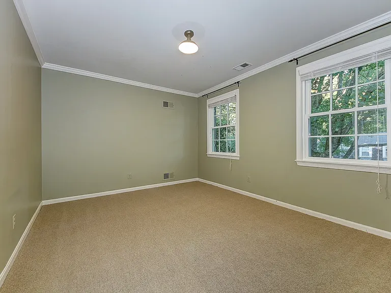 4509 Tournay Rd — Photo 16