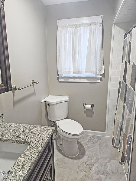 5th image of 32 Eagle Street