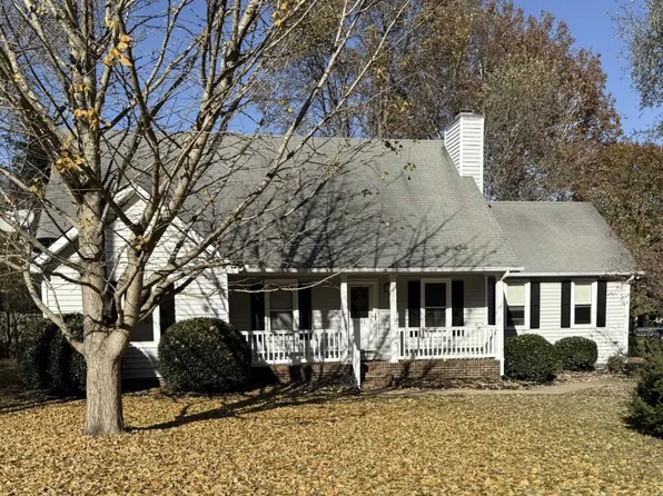 2406 Bennington Dr, Murfreesboro, TN 37129