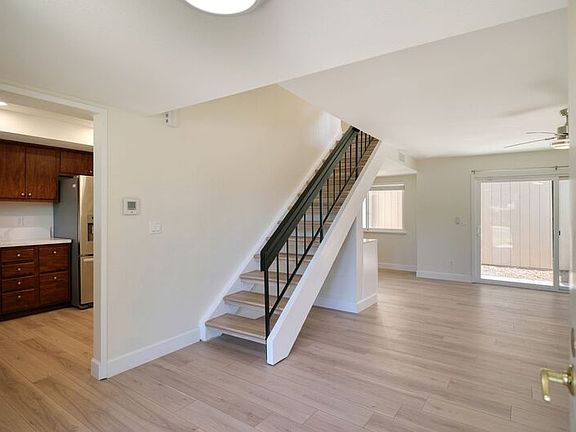 3rd image of 6726 Calvine Rd