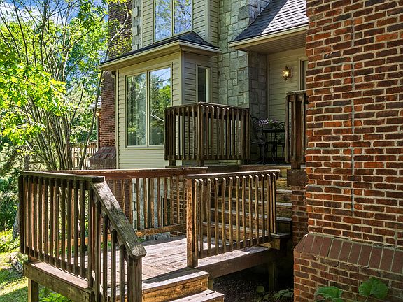 2nd image of 113 Blue Bill Ct