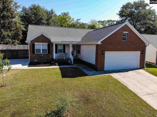 192 Whisper Lake Dr, Lexington, SC 29072