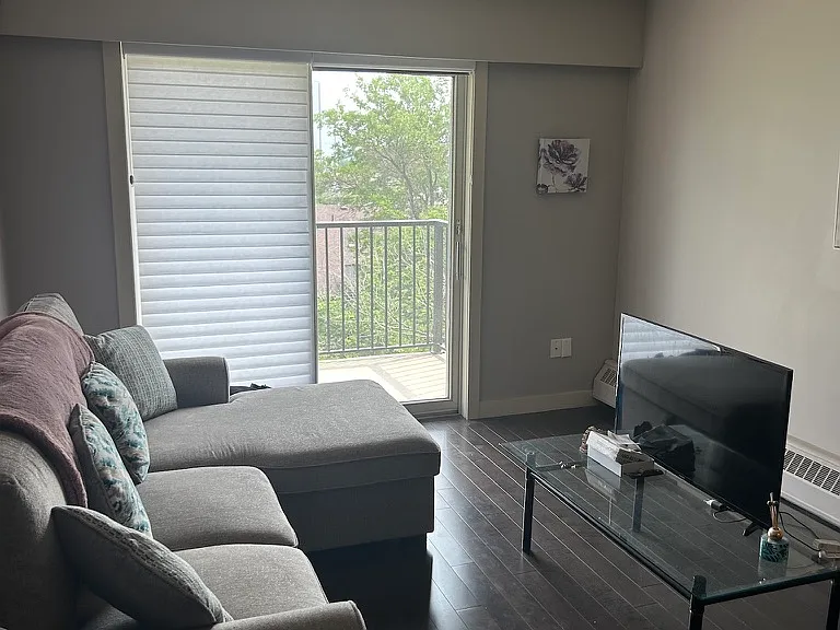 537 4th Ave N #505 — Photo 5