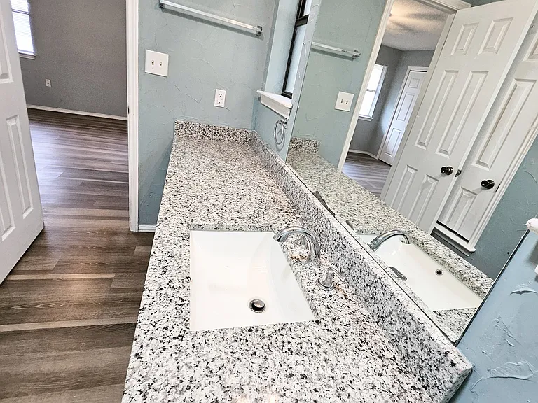 1124 Kathy Ln — Photo 19
