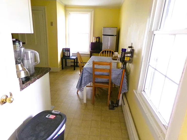 7423 S Broadway — Photo 2