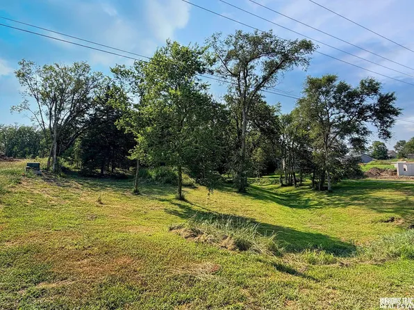 195 Tyler St, Bennet, NE 68317