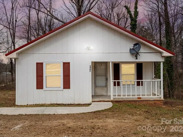2407 Moose Rd, Kannapolis, NC 28083