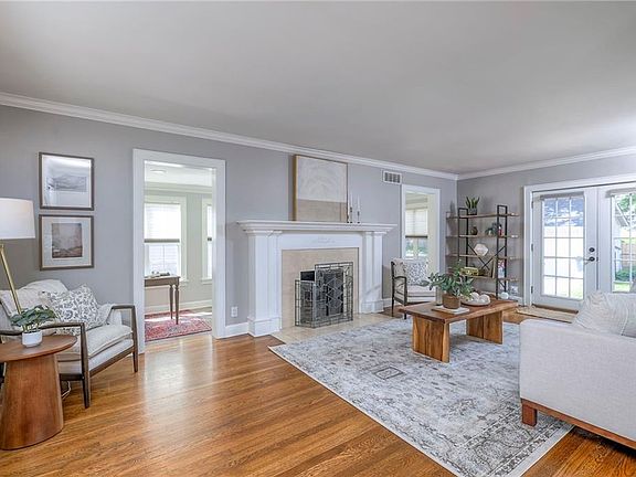 5th image of 6632 Grand Ave