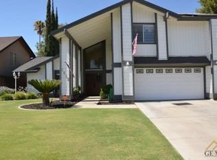 5912 De Parsia Ave, Bakersfield, CA 93306
