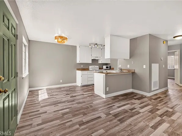 2055 Amanda Way APT 27, Chico, CA 95928