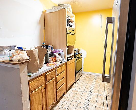 4th image of 425 Barbey St Floor 1