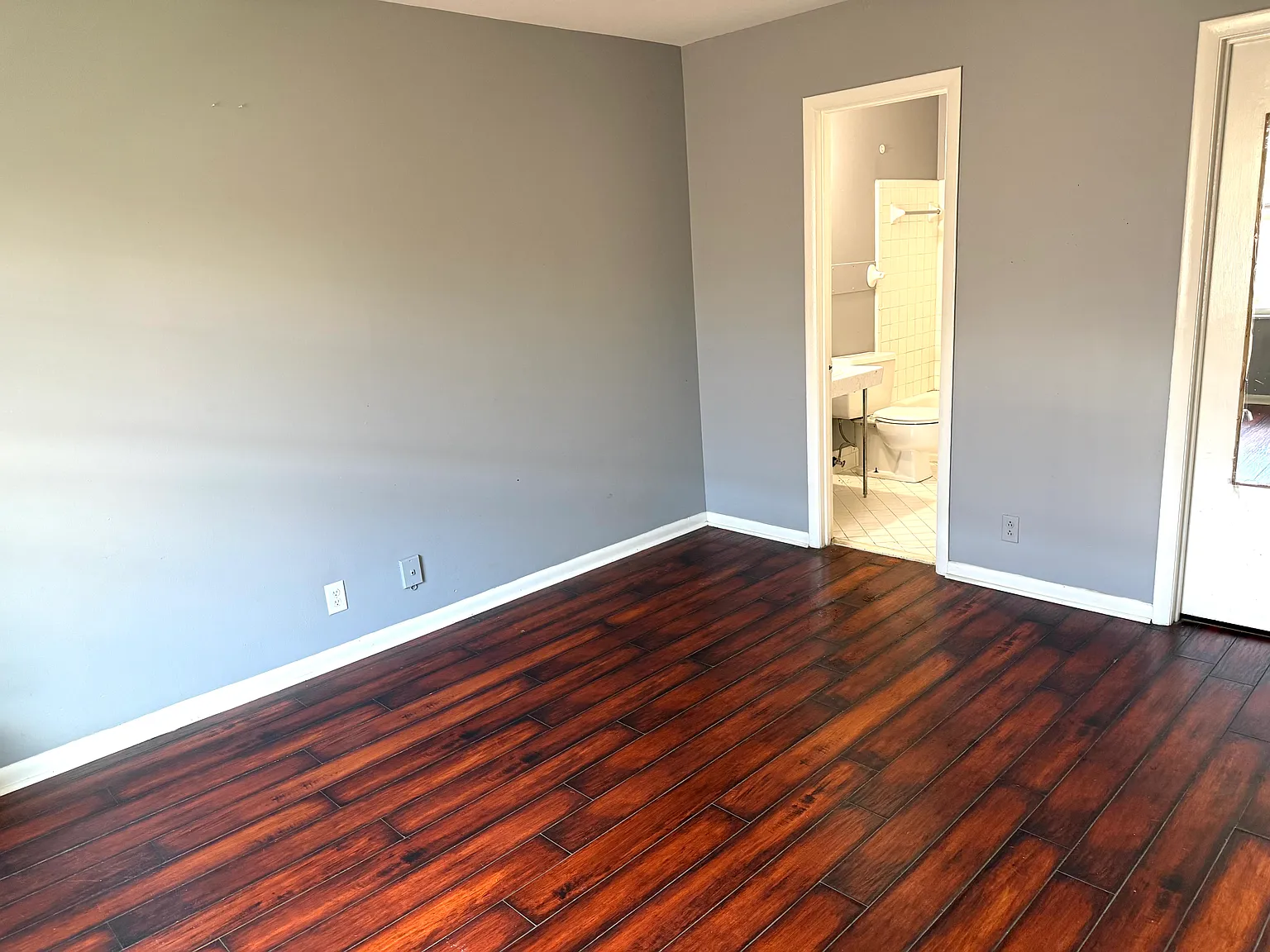 1 bed, 625 sqft, $1,200 — Photo 4