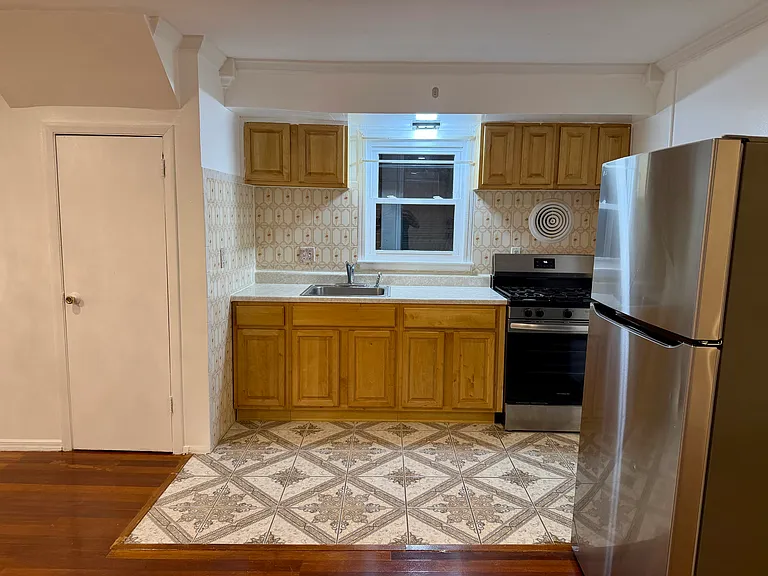 215 Seaview Ave #1 — Photo 4