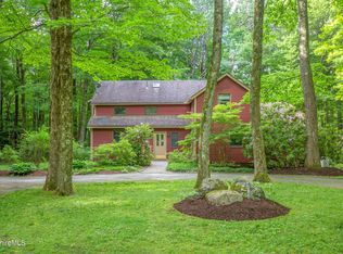 Art School Rd, Monterey, MA 01245