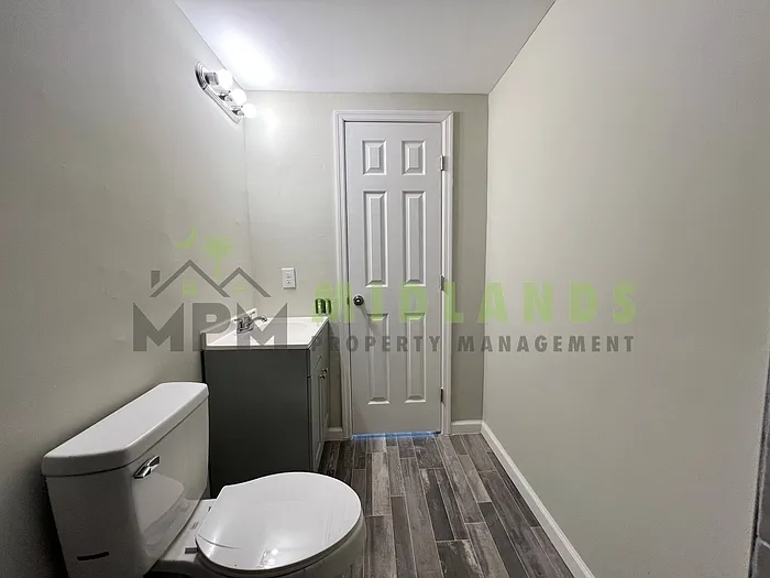 290 Browning Ct #A — Photo 17
