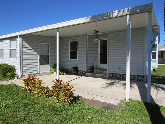 4th image of 1758 Conifer Ave #58