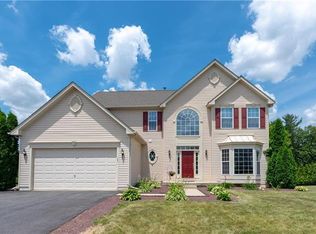 25 Upper Way Rd, Easton, PA 18045