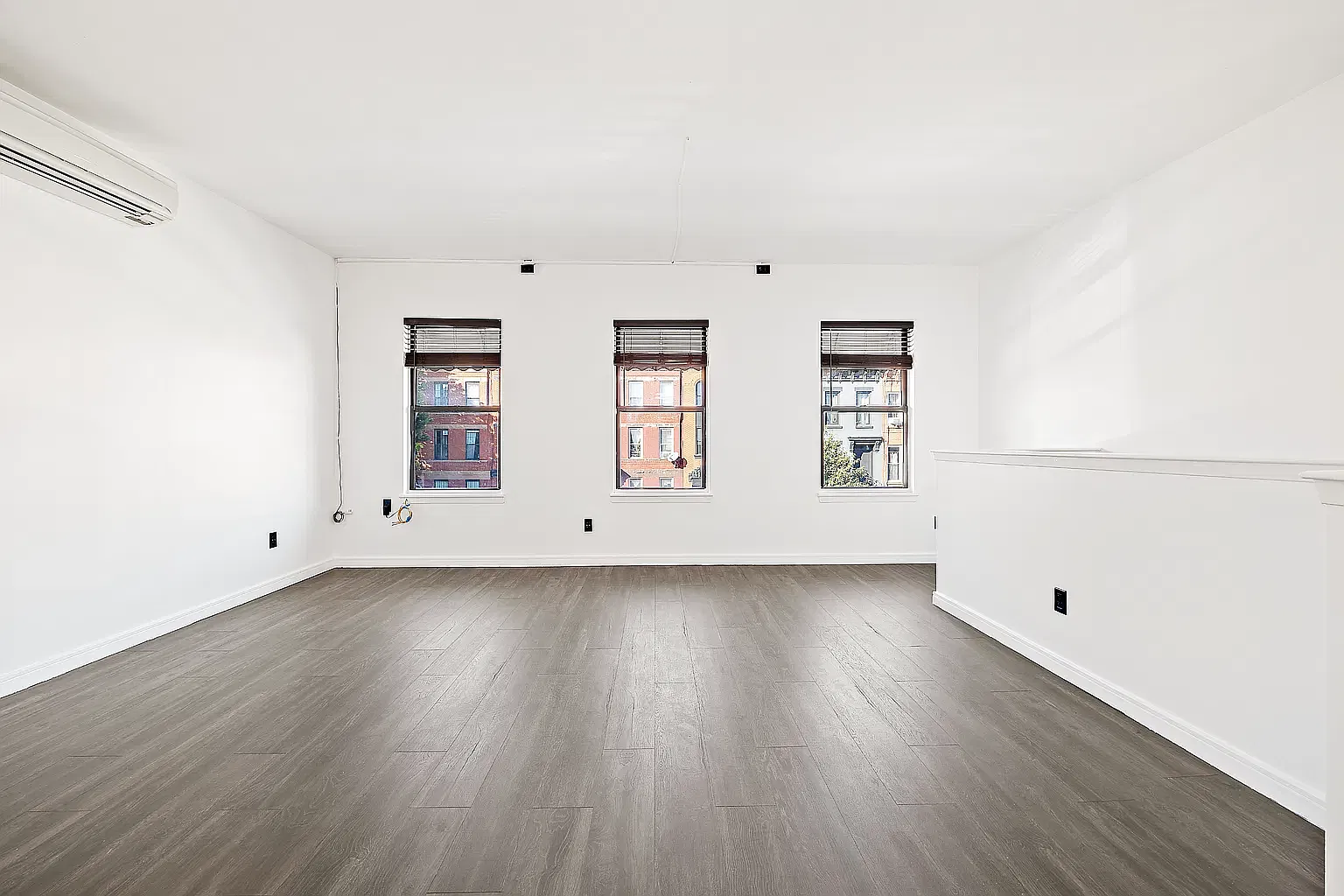 682 Lexington Avenue — Photo 3