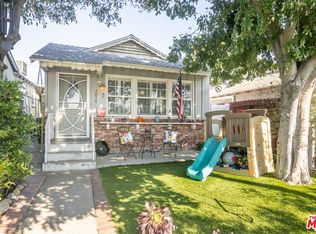 1414 N Whitnall Hwy, Burbank, CA 91505