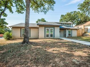 2924 Magnolia Ct, Bedford, TX 76021
