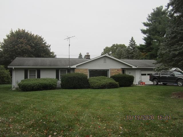 1st image of 5683 Country Ln