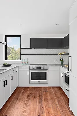 Sold by Compass | media 18