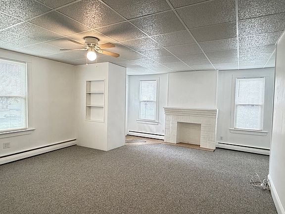 3rd image of 1087 Buttonwood Ave Floor 1