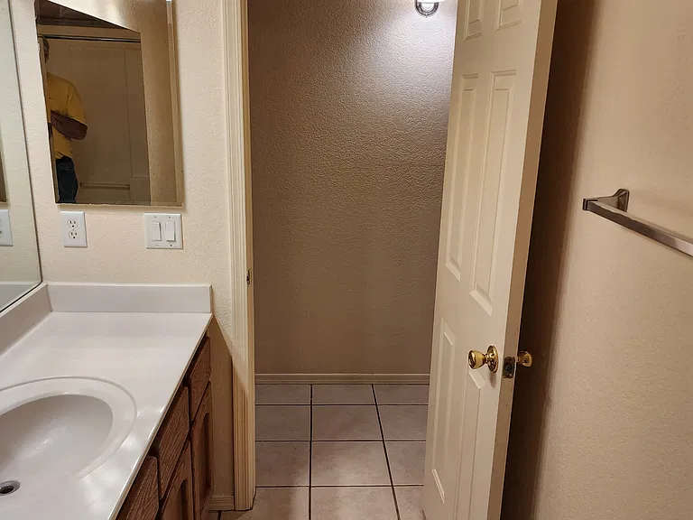 10684 E 39th Ln — Photo 30