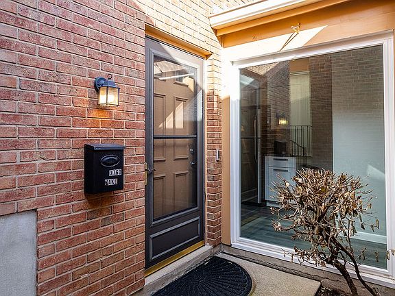 2nd image of 3760 Ashworth Dr