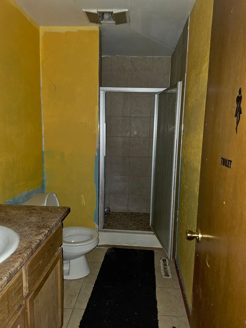 Beautiful 2-Bedroom Duplex Available! — Photo 3