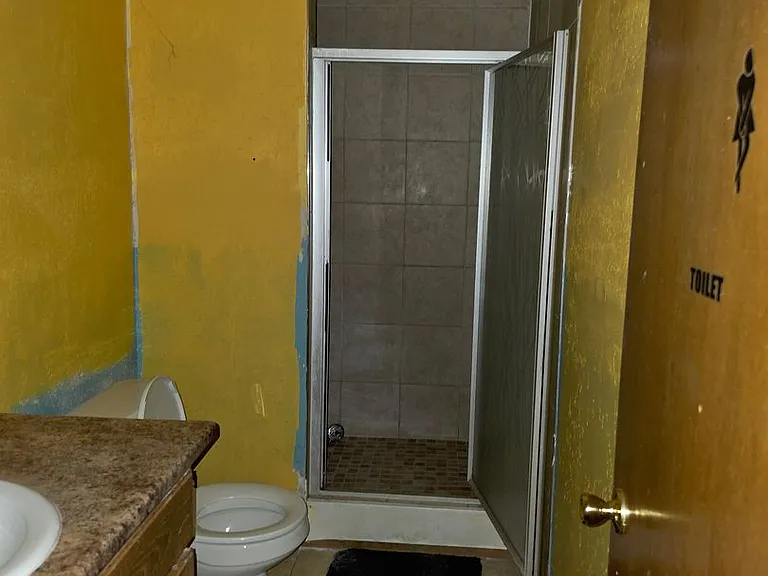 3008 S Phillips Ave — Photo 3