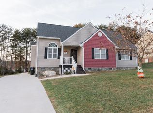 424 Mantle Dr, Lynchburg, VA 24501
