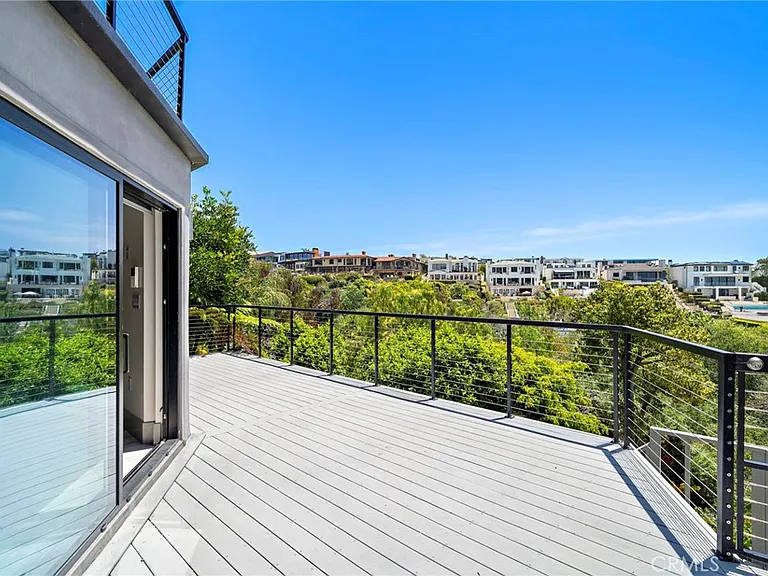 228 Hazel Dr — Photo 35