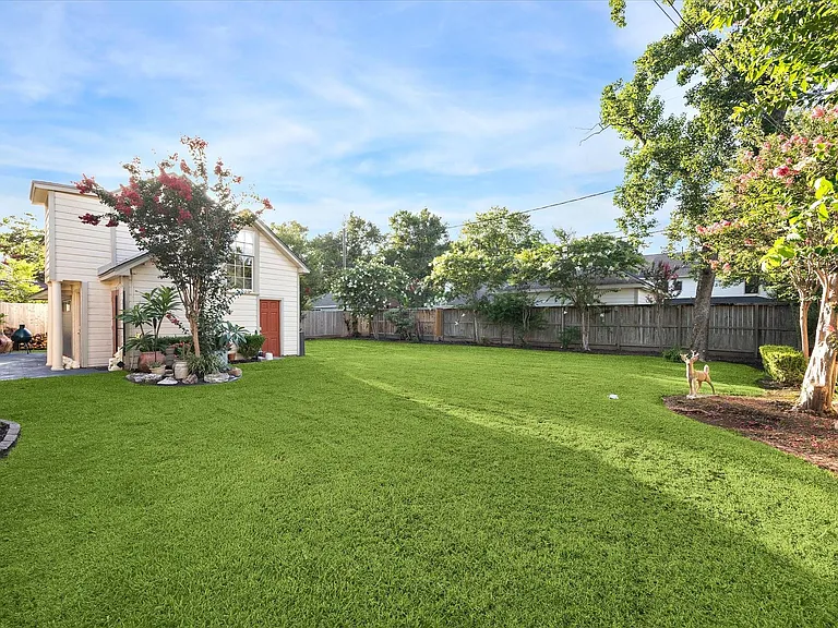 718 Garden Oaks Blvd — Photo 30