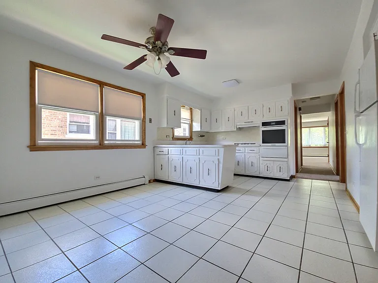 5421 W Windsor Ave #2 — Photo 6